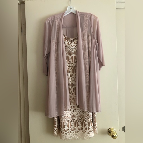 Mother of the bride dress - Picture 1 of 4